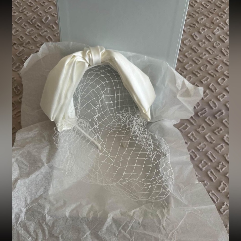 Kristin Ess Bridal Headband NWOT